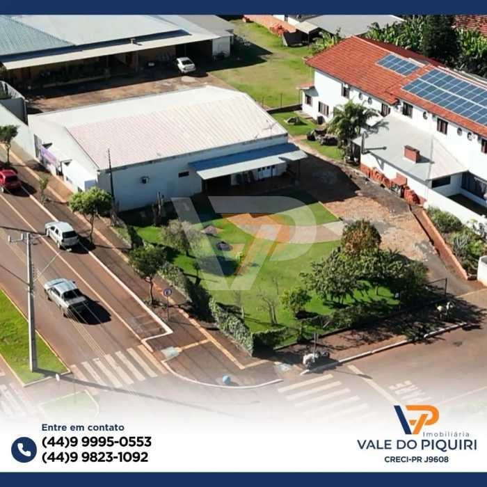CONJUNTO DE SALAS 260M² MARIPÁ