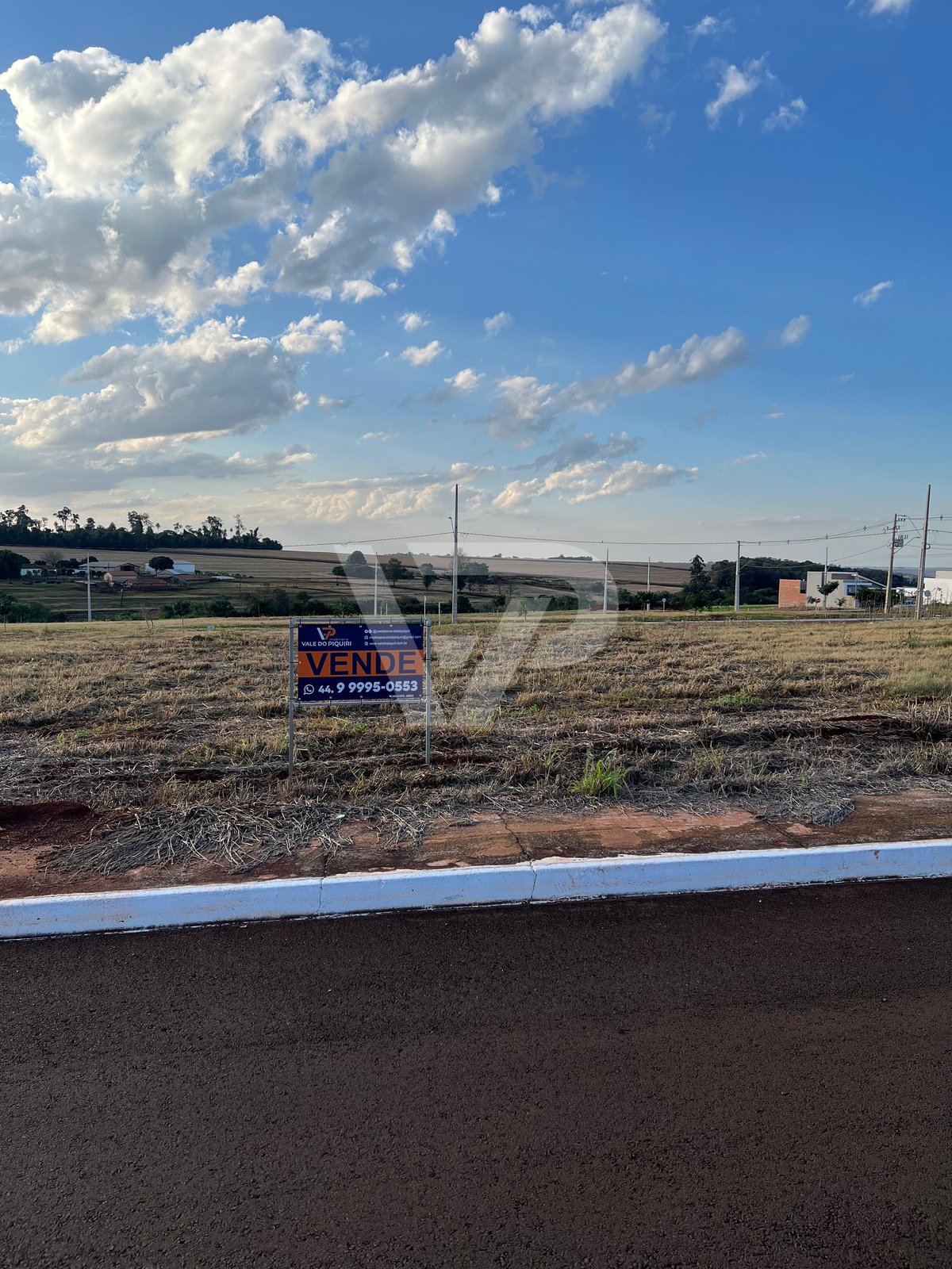LOTE 306M² RUA FELIPE CAMARÃO
