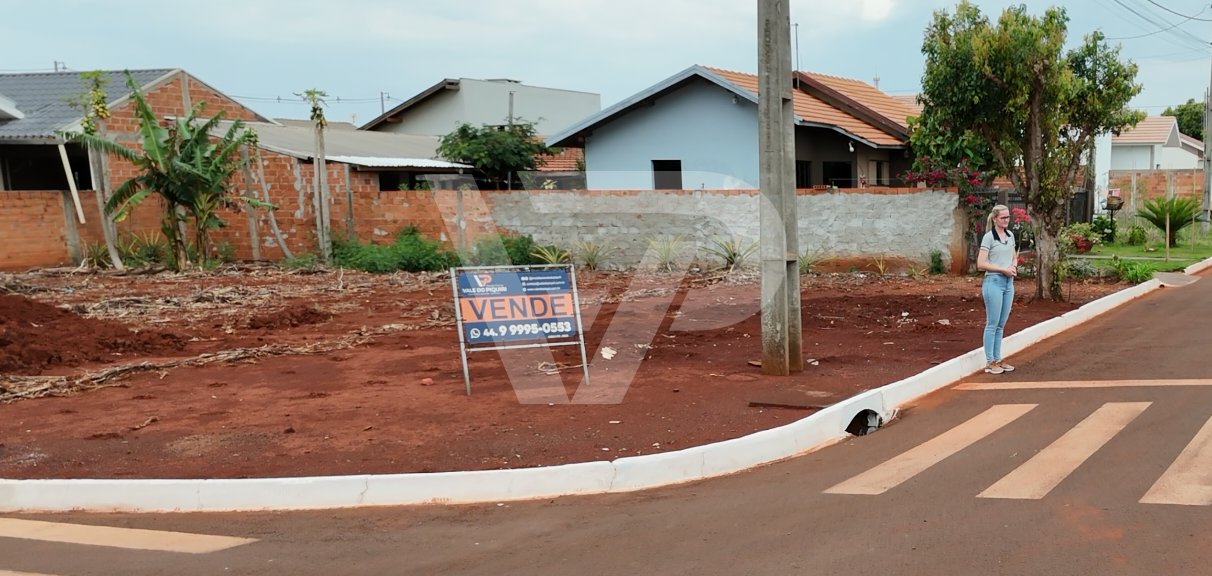 LOTE 350M² RUA ALBERTO SCHANOSKI