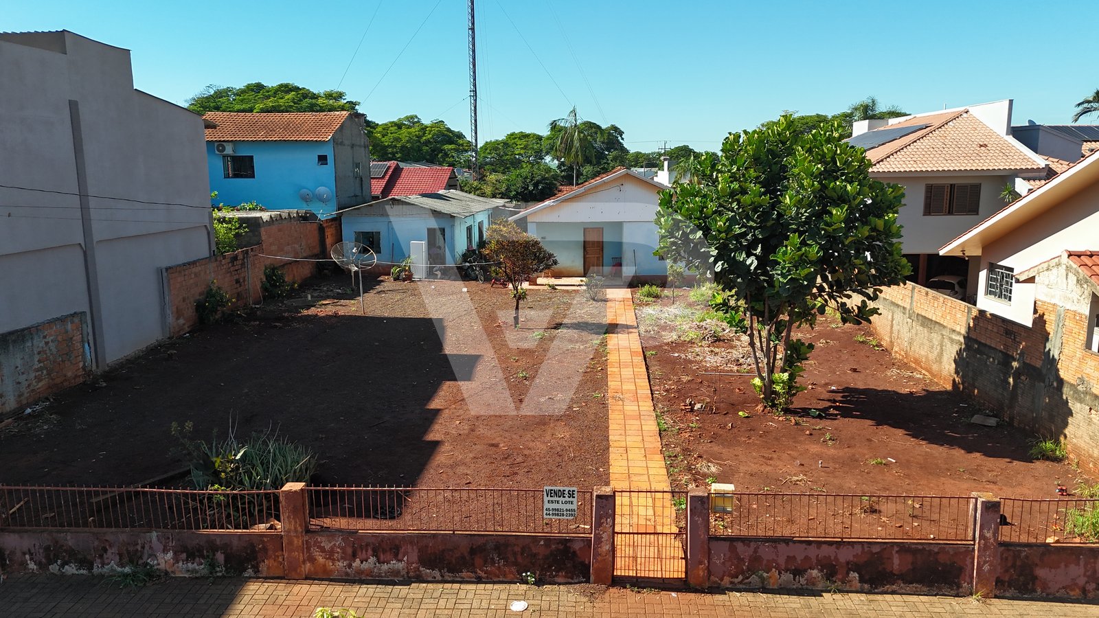 TERRENO CENTRO 800M² MARIPÁ
